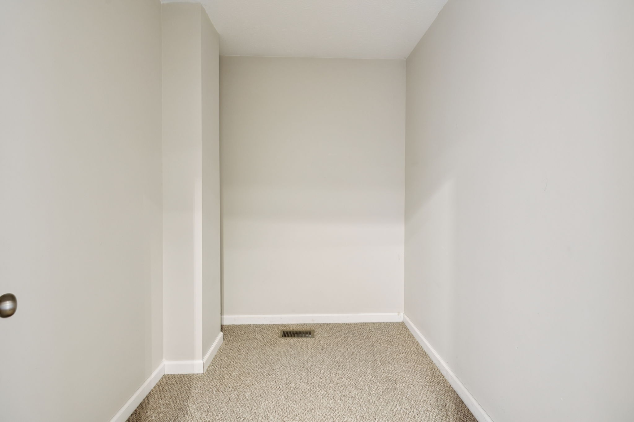 800 Williams Road Lafayette, TN 37083 - Photo 26 of 49 a view of an empty room