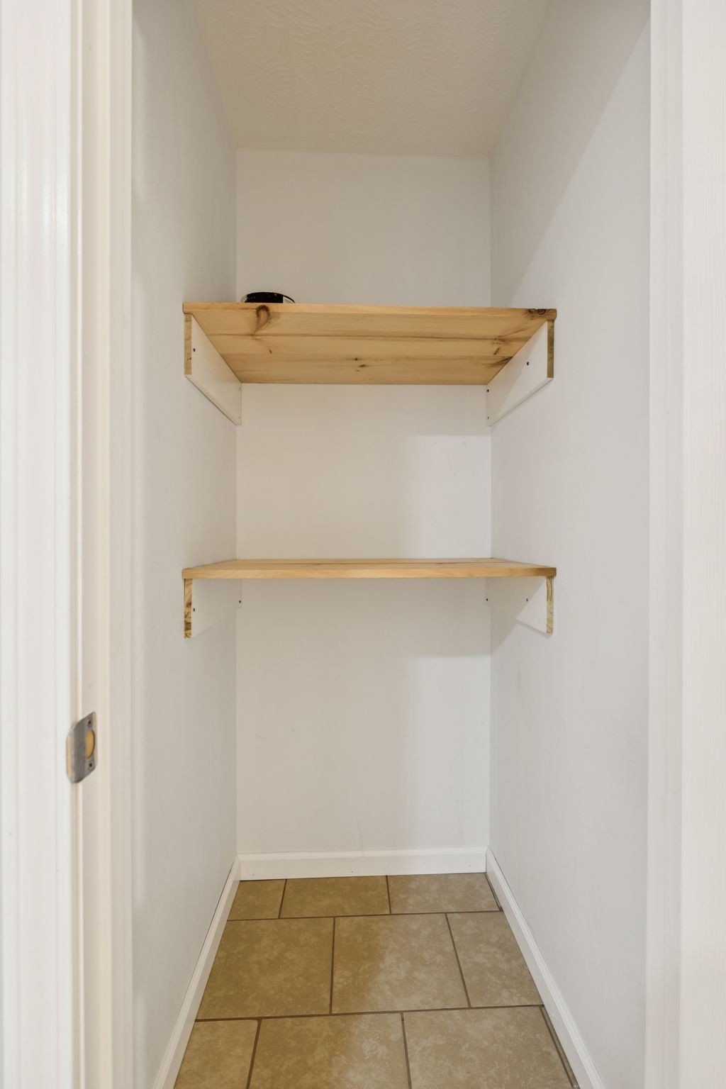 800 Williams Road Lafayette, TN 37083 - Photo 33 of 49 a view of utility room