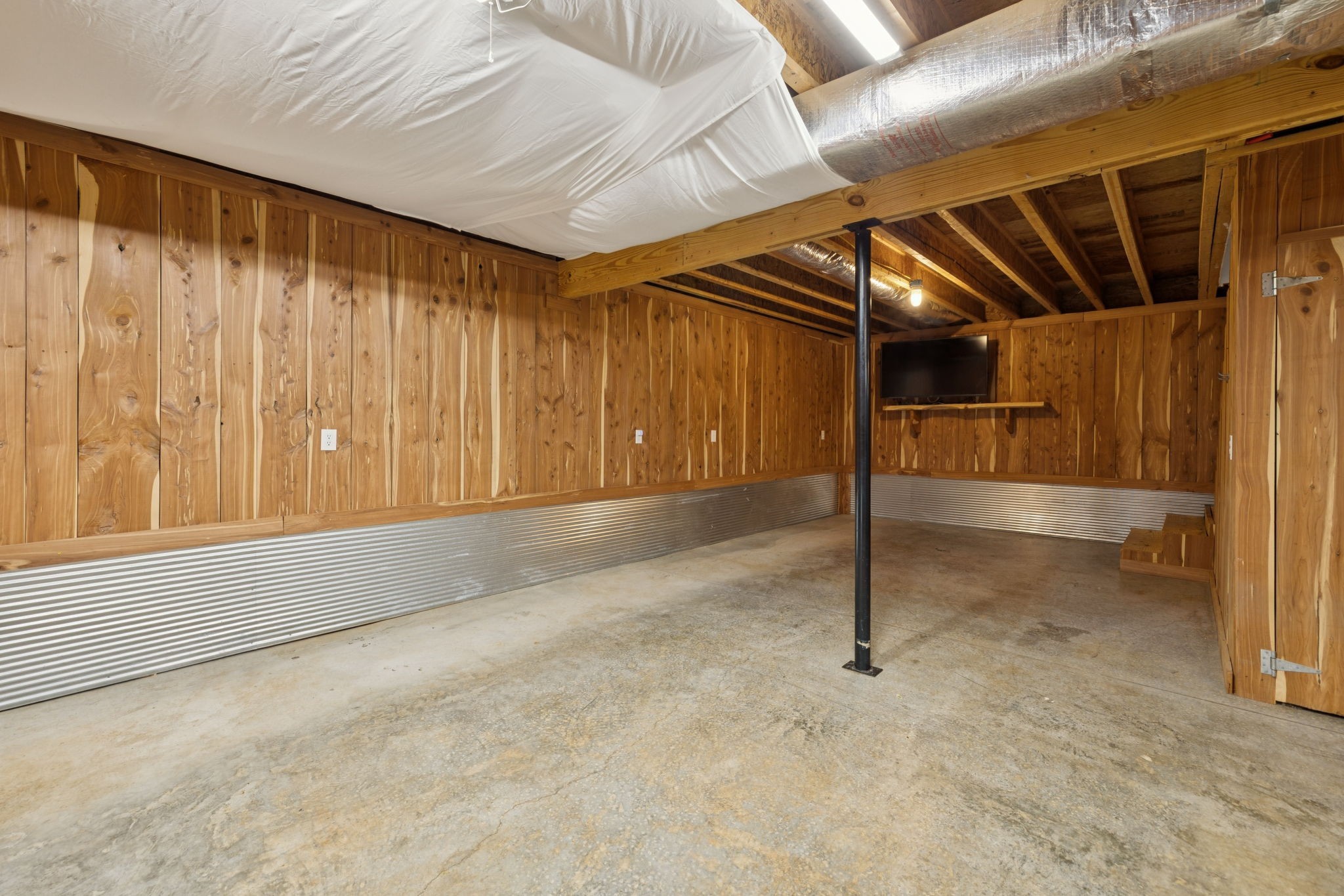 800 Williams Road Lafayette, TN 37083 - Photo 35 of 49 a view of an empty room