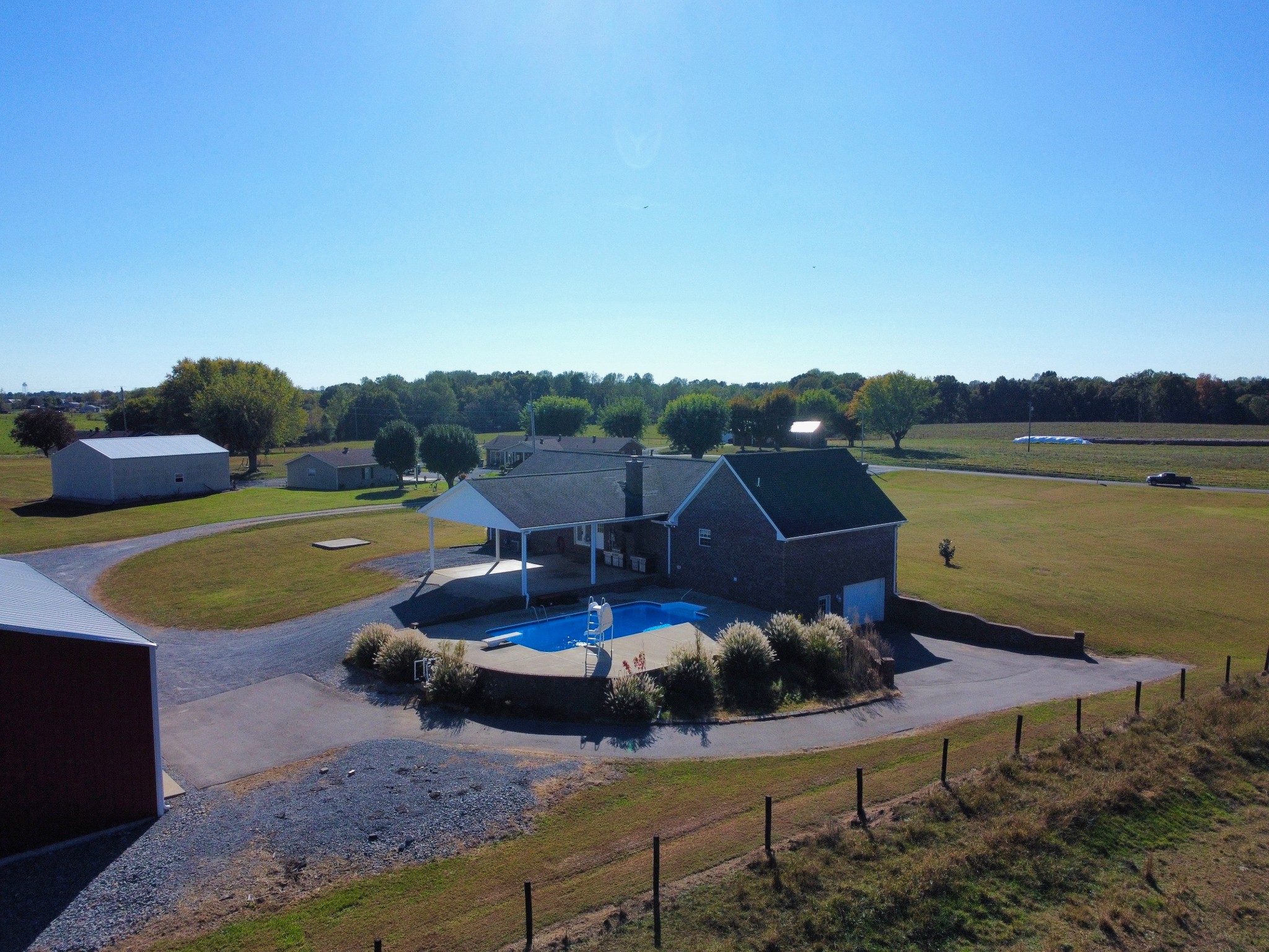 800 Williams Road Lafayette, TN 37083 - Photo 46 of 49 a view of a patio with lawn chairs
