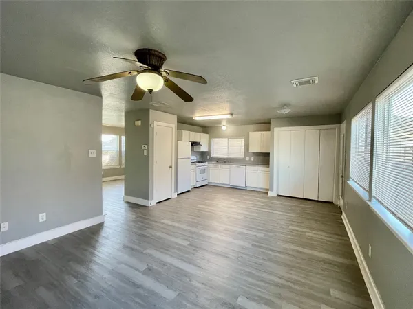 $1,700 | 6103 Settlers Square Lane, Katy, TX 77449