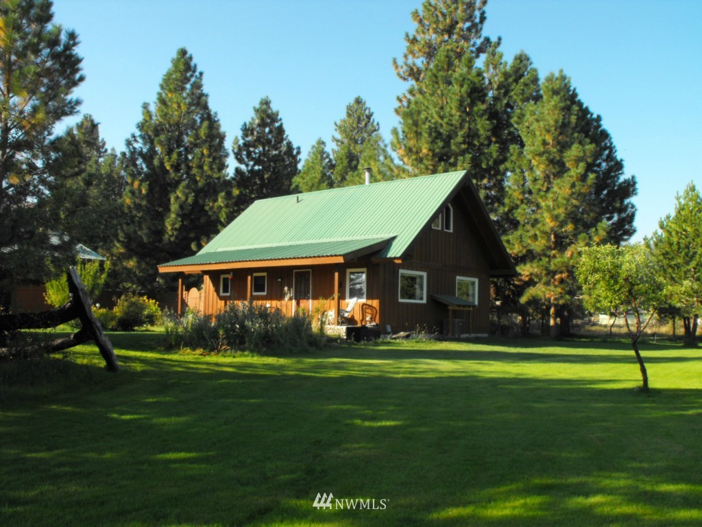 21 Wandling Road Winthrop, WA 98862 - Photo 1 of 14 Gallery Image 1