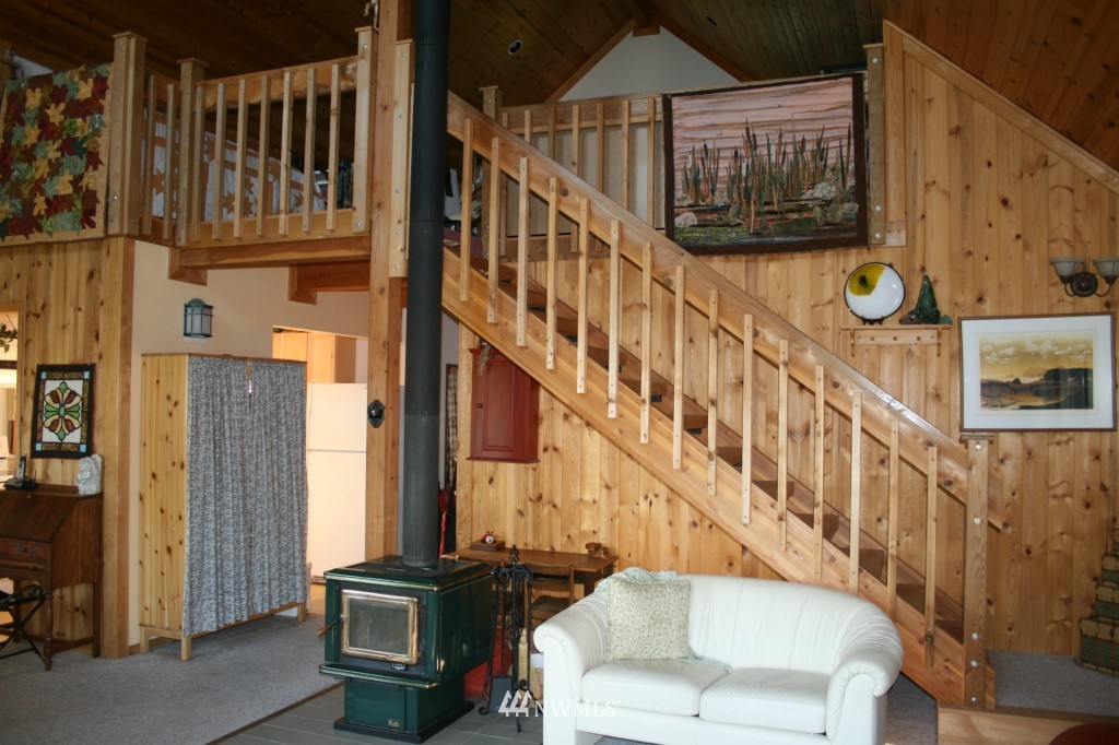 21 Wandling Road Winthrop, WA 98862 - Photo 9 of 14 Gallery Image 9