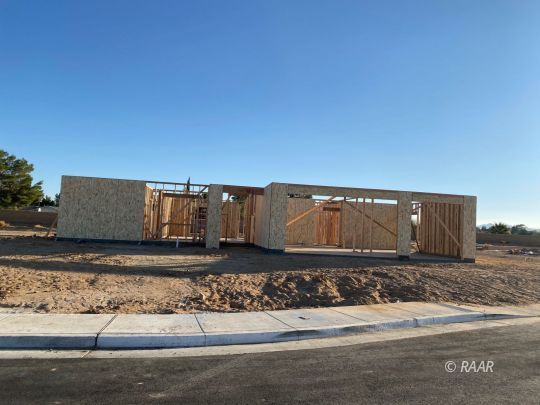 1125 Via Flore Way Ridgecrest, CA 93555 - Photo 3 of 9