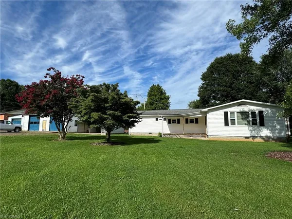 $160,000 | 11684 Austin Traphill Road, Traphill, NC 28685