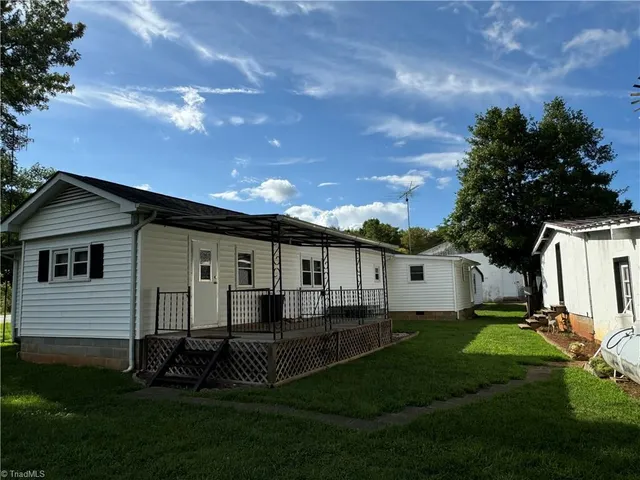 $189,900 | 11684 Austin Traphill Road, Traphill, NC 28685