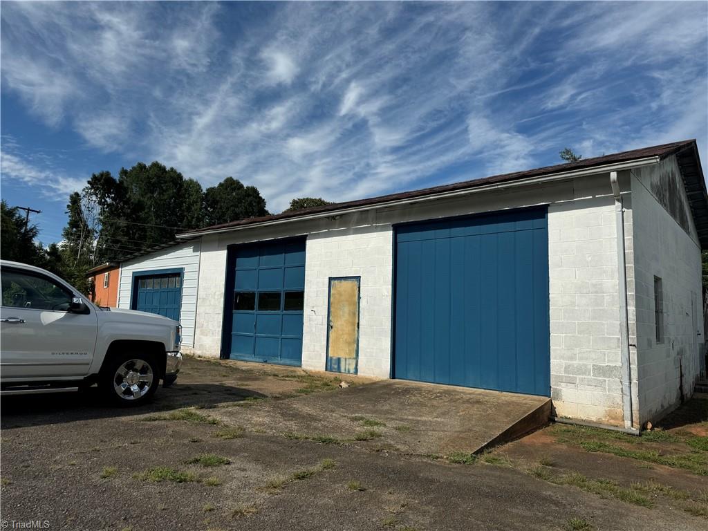 11684 Austin Traphill Road Traphill, NC 28685 - Photo 2 of 18