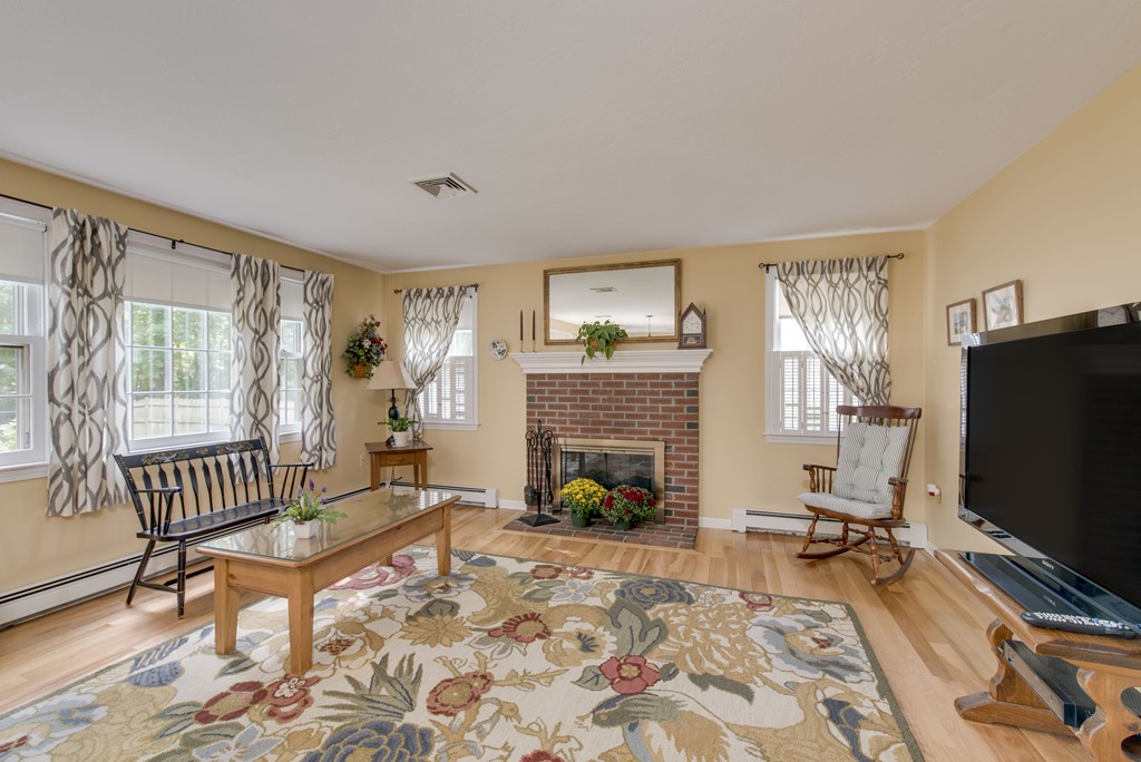 11 Reed Bent Road Rockland, MA 02370 - Photo 8 of 26 Gallery Image 8