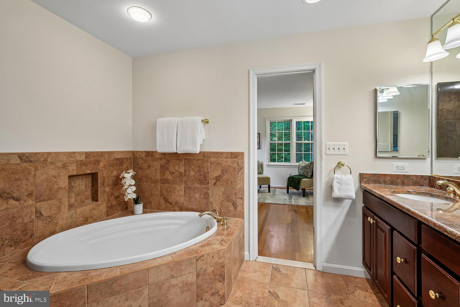 11732 Stuart Mill Road Oakton, VA 22124 - Photo 39 of 79 Primary Bath