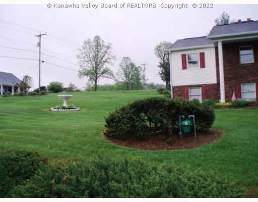 2021 Mount Vernon Road Hurricane, WV 25526 - Photo 8 of 8 Yard/Garden.