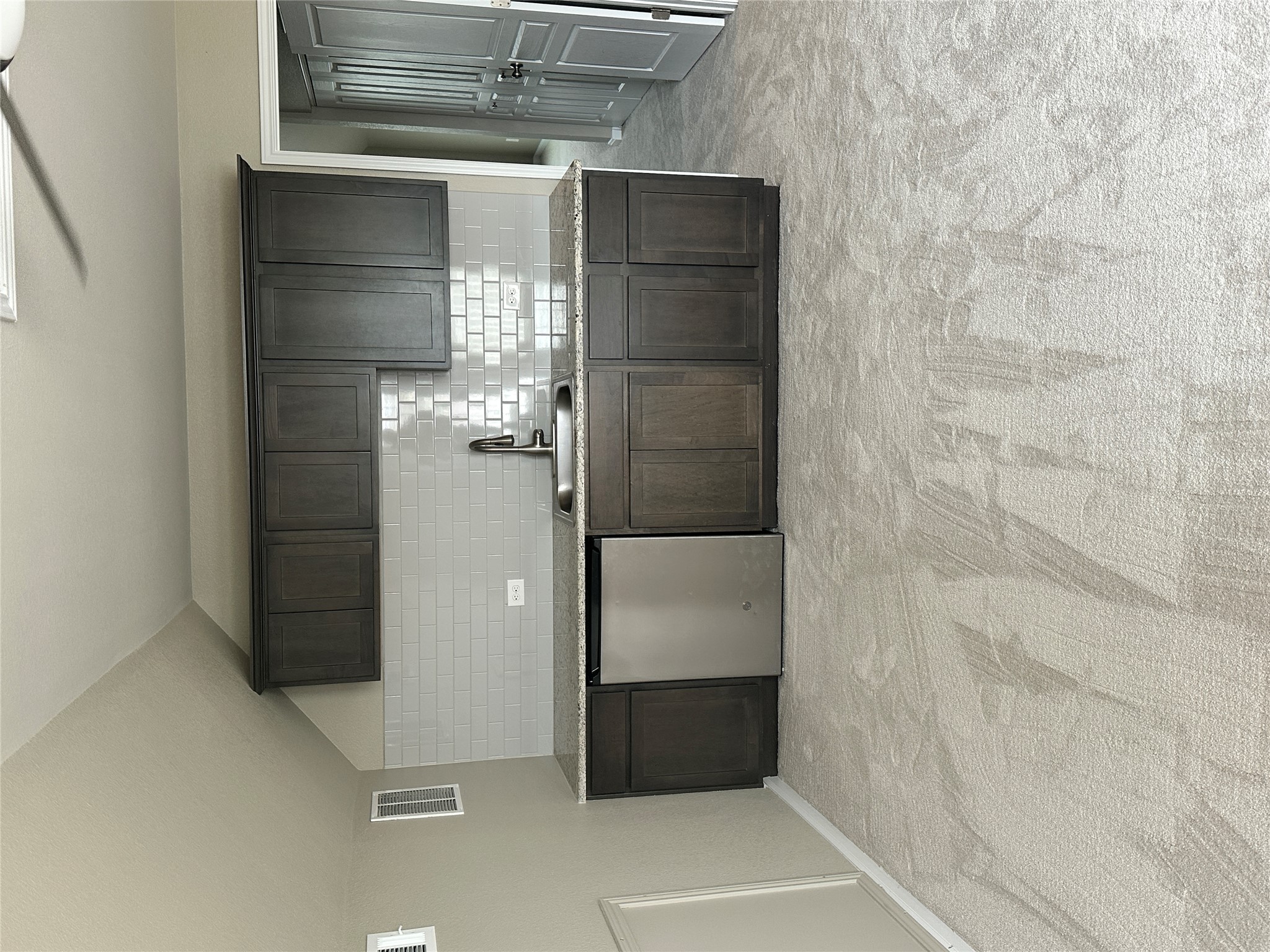 1269 Nevarez Kyle, TX 78640 - Photo 19 of 27 3rd floor wetbar