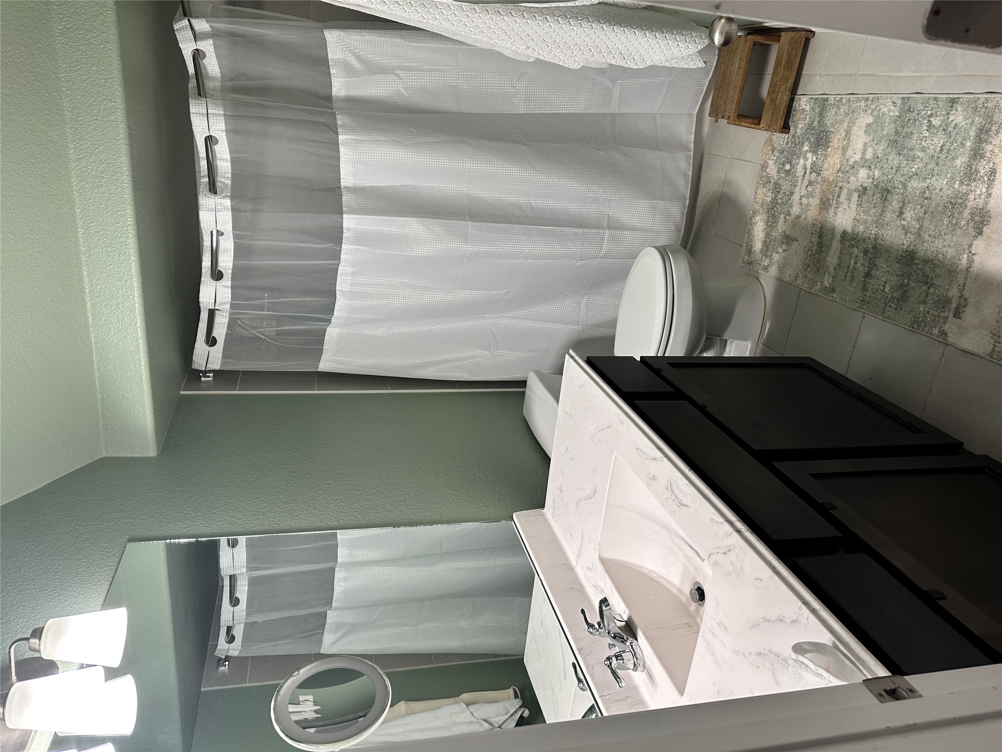 1269 Nevarez Kyle, TX 78640 - Photo 7 of 27 Ground floor bathroom