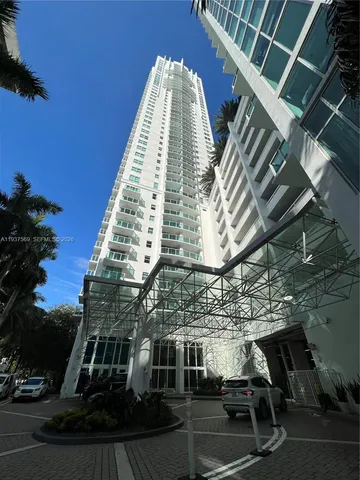 $3,490 | 31 Southeast 5th Street, Unit 3308, Miami, FL 33131