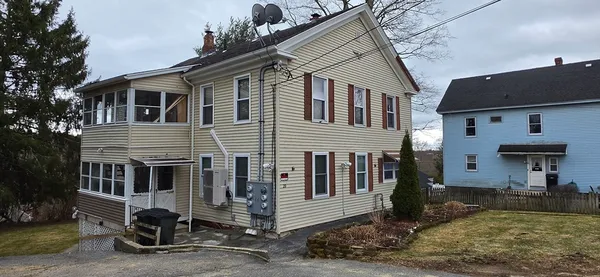 $1,095 | 20 Main Street, Unit 2E, Spencer, MA 01562