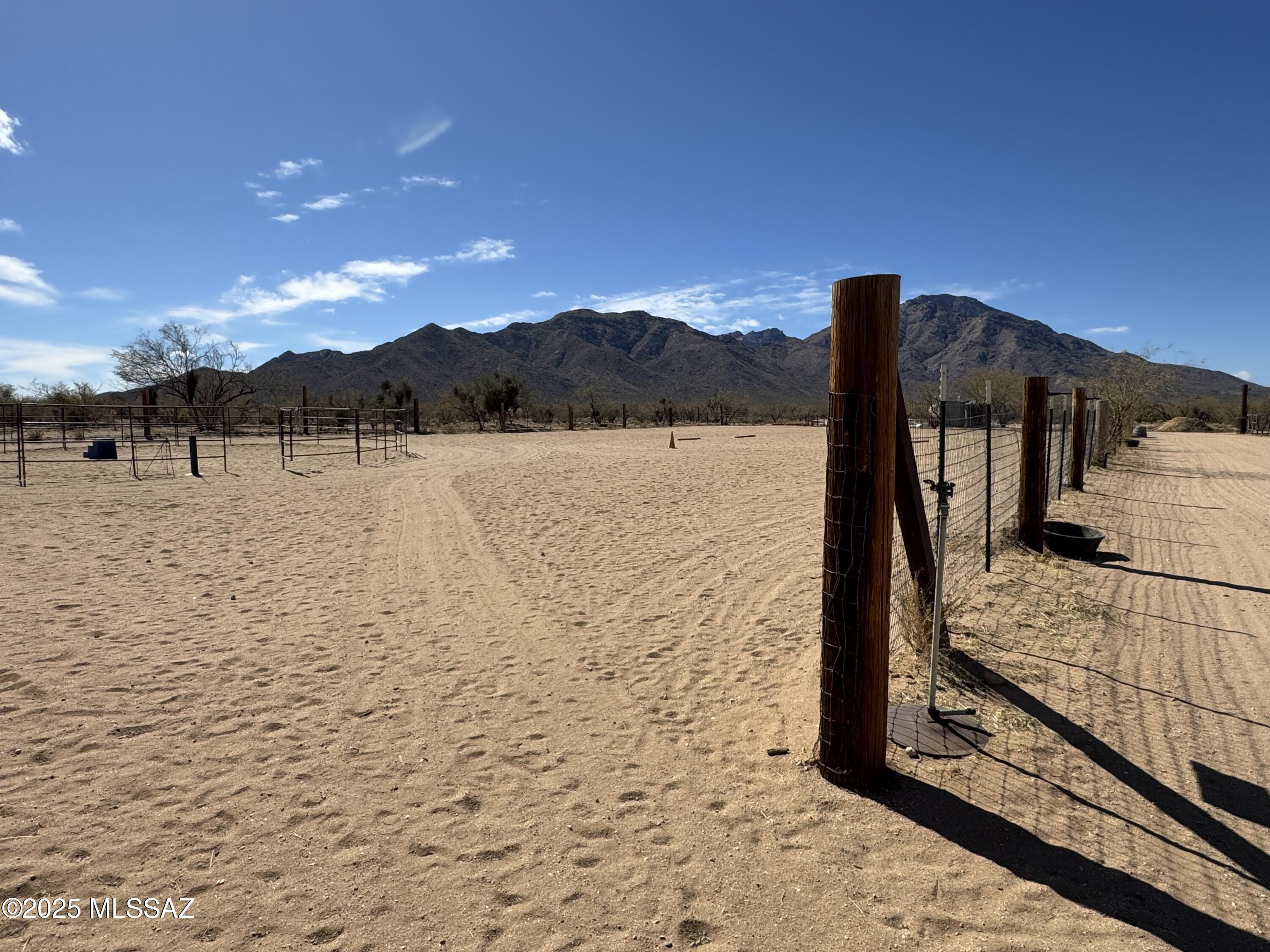 12440 South Coleman Road Tucson, AZ 85735 - Photo 5 of 45 a view of outdoor space and mountain view