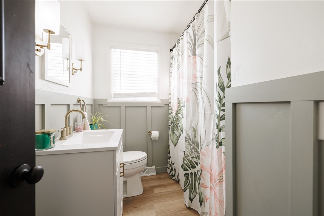 928 Plank Road Penfield, NY 14526 - Photo 3 of 22