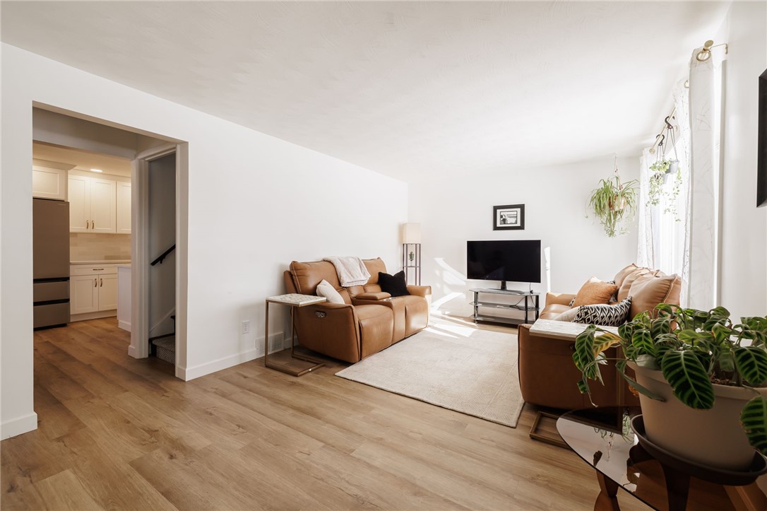 928 Plank Road Penfield, NY 14526 - Photo 5 of 22