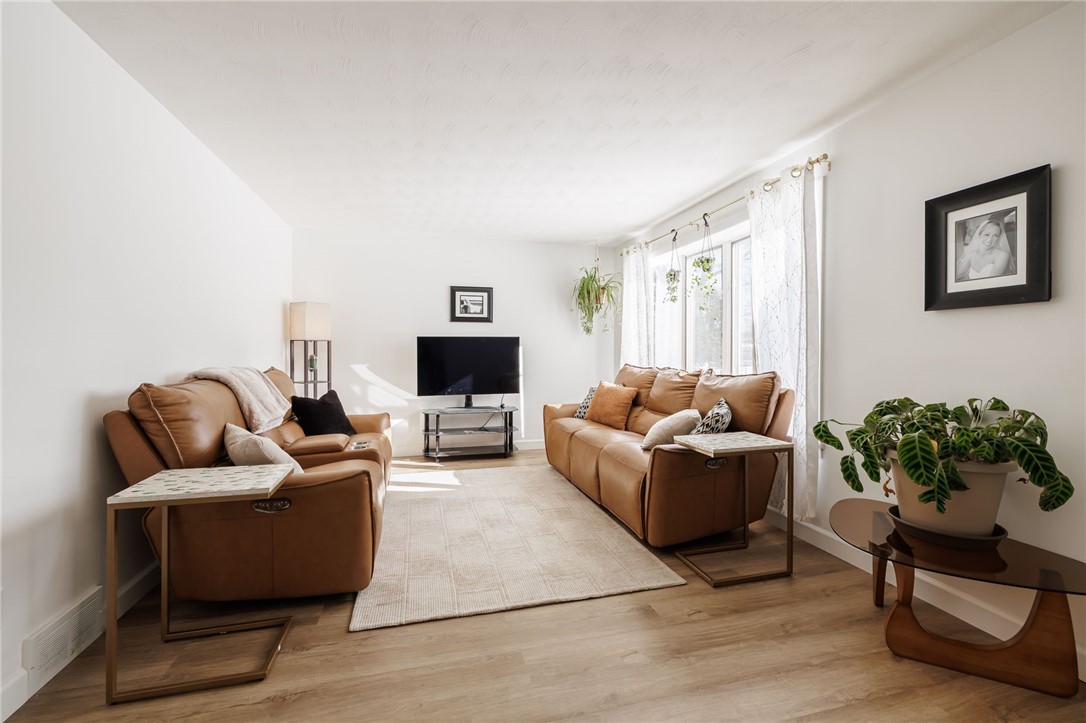 928 Plank Road Penfield, NY 14526 - Photo 6 of 22