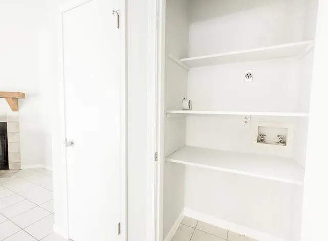 $1,050 | 3707 Buffalo Springs Trail, Unit 301, Georgetown, TX 78628