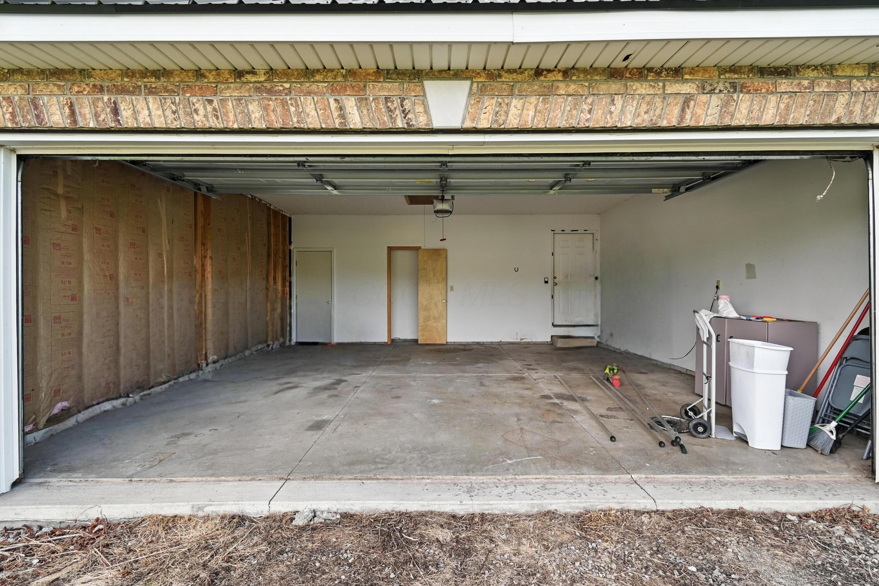 3096 Decliff Road North New Bloomington, OH 43341 - Photo 23 of 35 zGarage