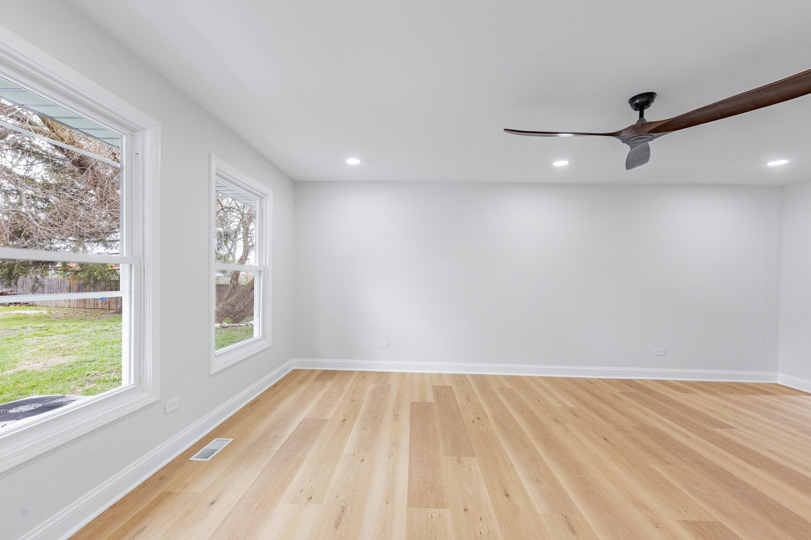 5S254 Middle Road Naperville, IL 60563 - Photo 13 of 46