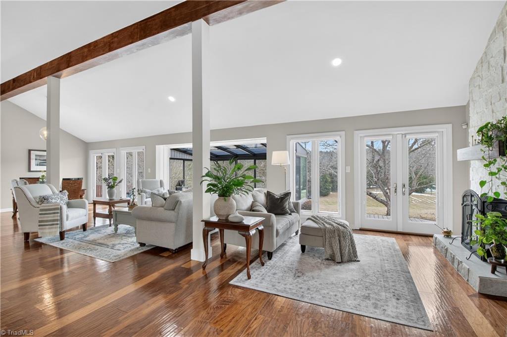 6106 Pintail Court Oak Ridge, NC 27310 - Photo 4 of 26