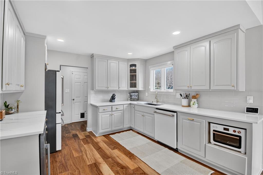 6106 Pintail Court Oak Ridge, NC 27310 - Photo 10 of 26