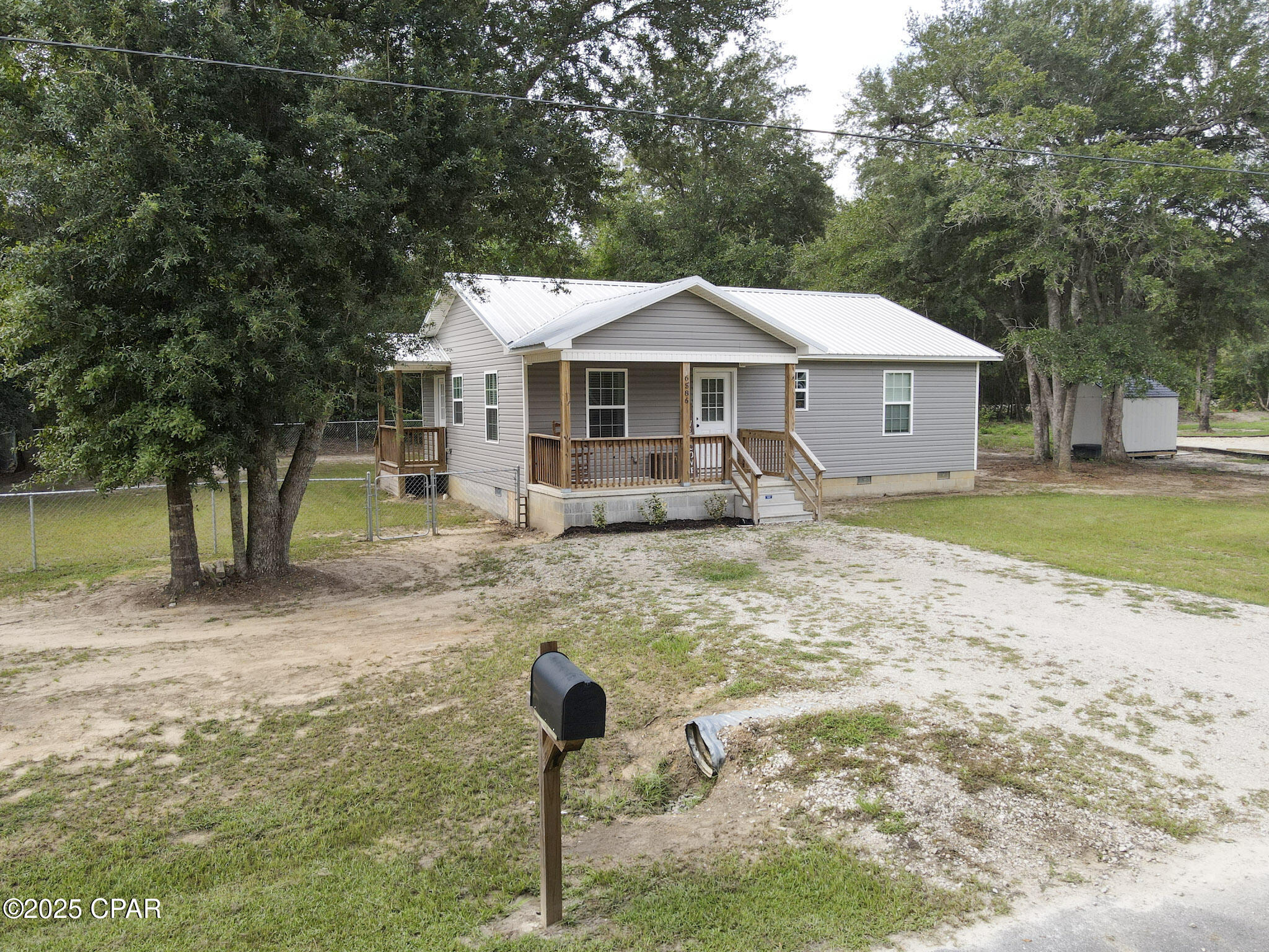 6586 Grande Oak Loop Grand Ridge, FL 32442 - Photo 29 of 33 Gallery Image 29