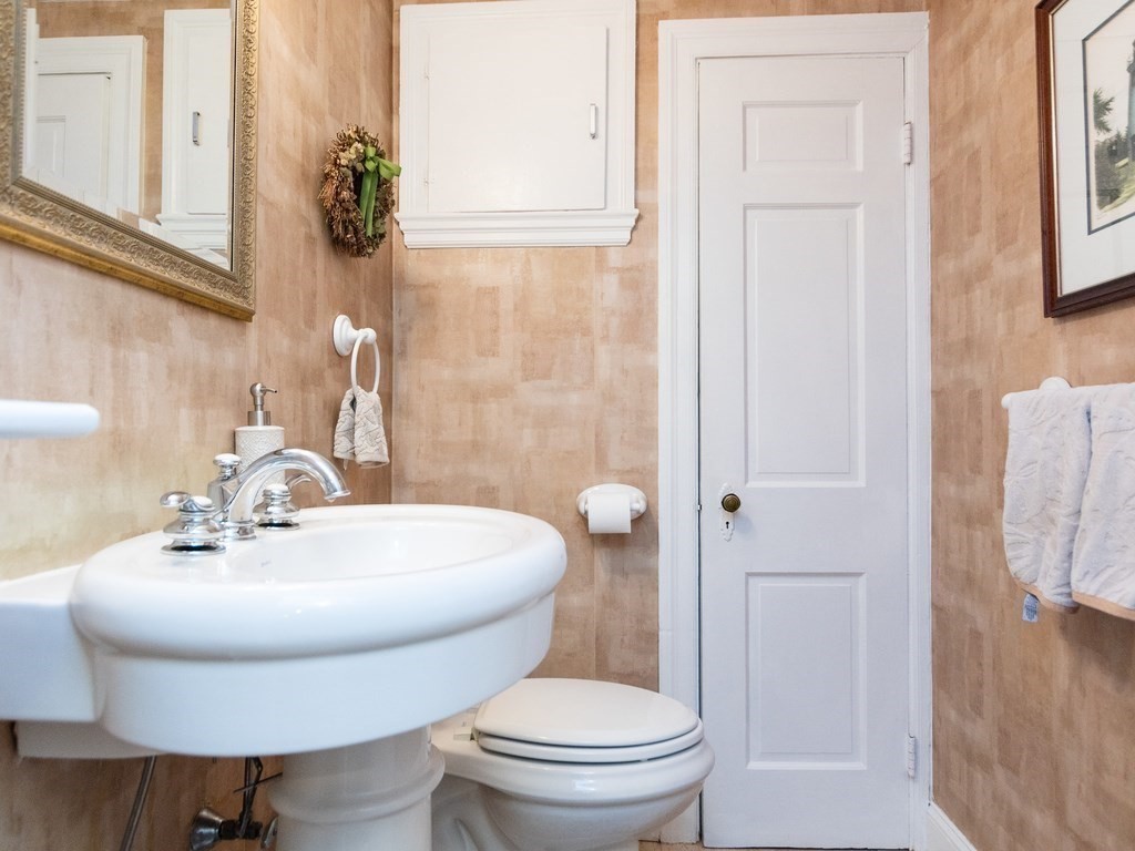 17 Payson Road Brookline, MA 02467 - Photo 20 of 42