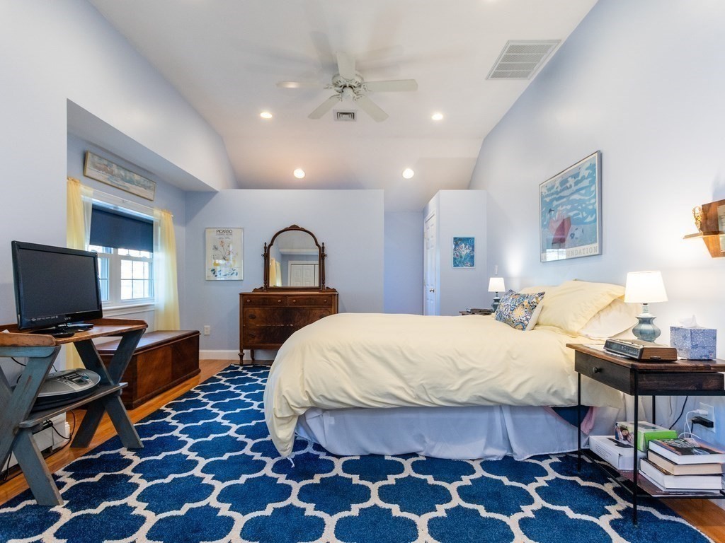 17 Payson Road Brookline, MA 02467 - Photo 23 of 42