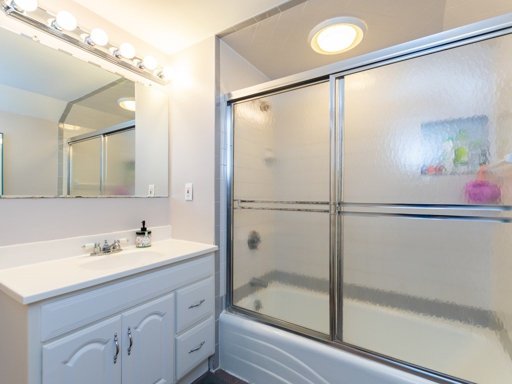 17 Payson Road Brookline, MA 02467 - Photo 33 of 42