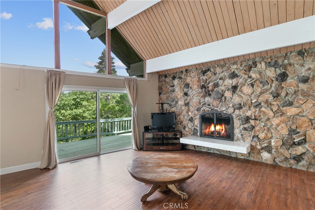 263 Golf Course Road Lake Arrowhead, CA 92352 - Photo 7 of 35