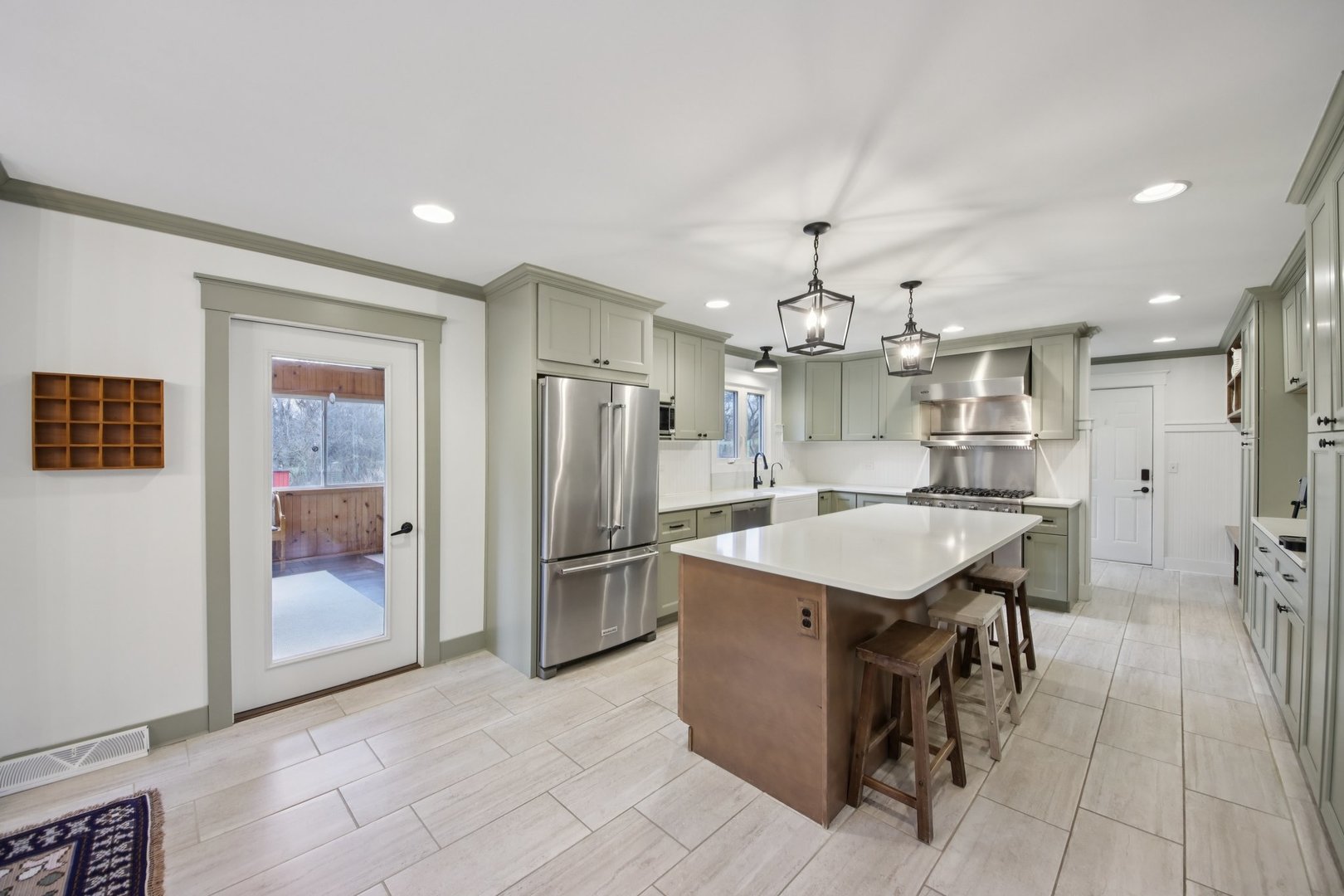 3720 Great Hill Road Crystal Lake, IL 60012 - Photo 11 of 39