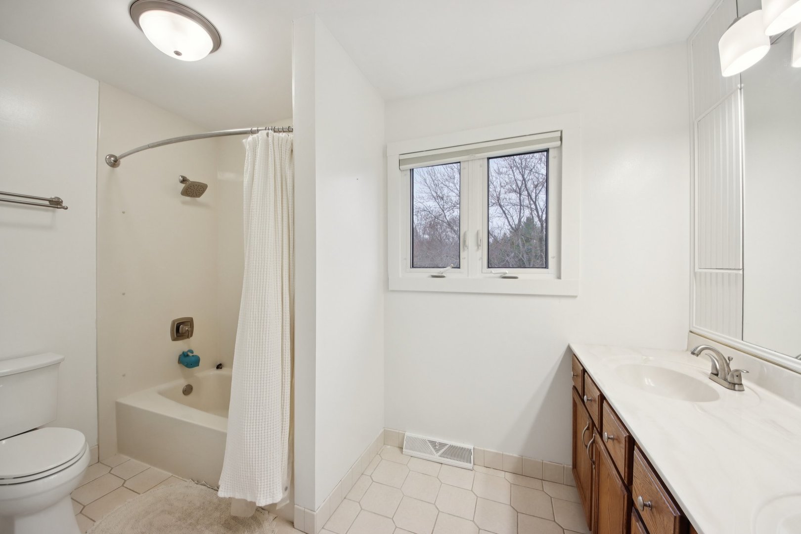 3720 Great Hill Road Crystal Lake, IL 60012 - Photo 21 of 39