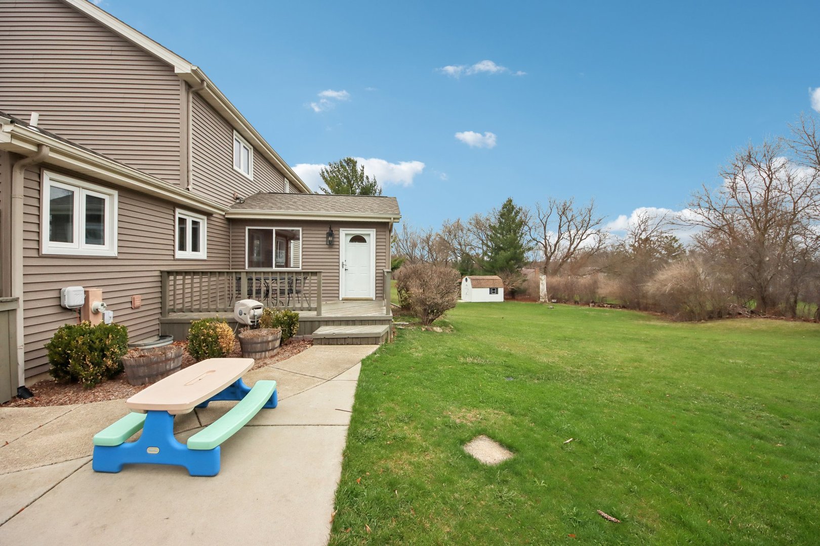 3720 Great Hill Road Crystal Lake, IL 60012 - Photo 33 of 39