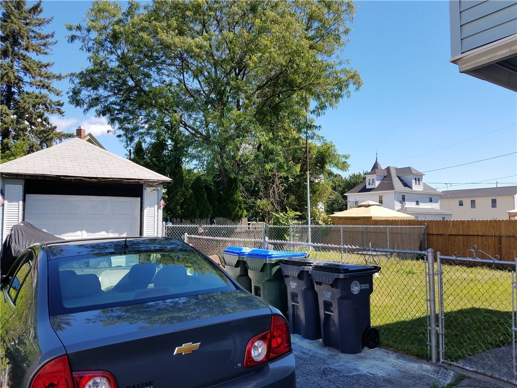 175 Laban Street Providence, RI 02909 - Photo 3 of 12 Gallery Image 3