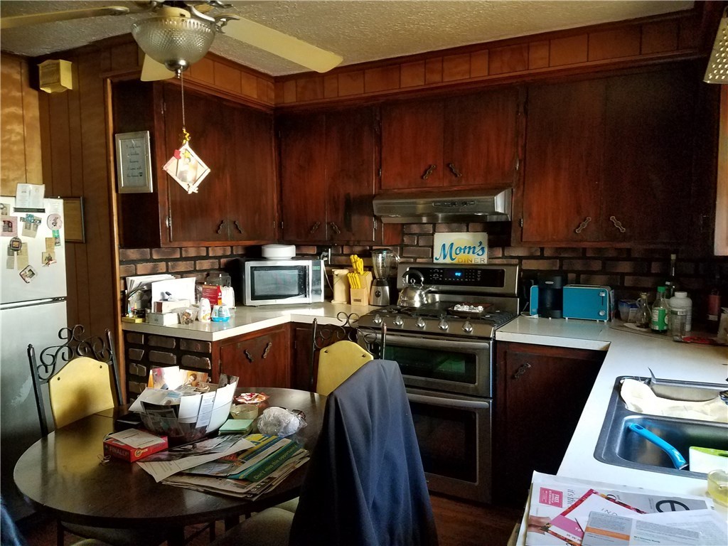 175 Laban Street Providence, RI 02909 - Photo 7 of 12 Gallery Image 7