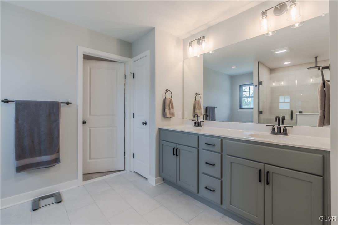 150 Mauch Chunk Road Whitehall, PA 18052 - Photo 29 of 43 Master Bathroom to Walk-in closet