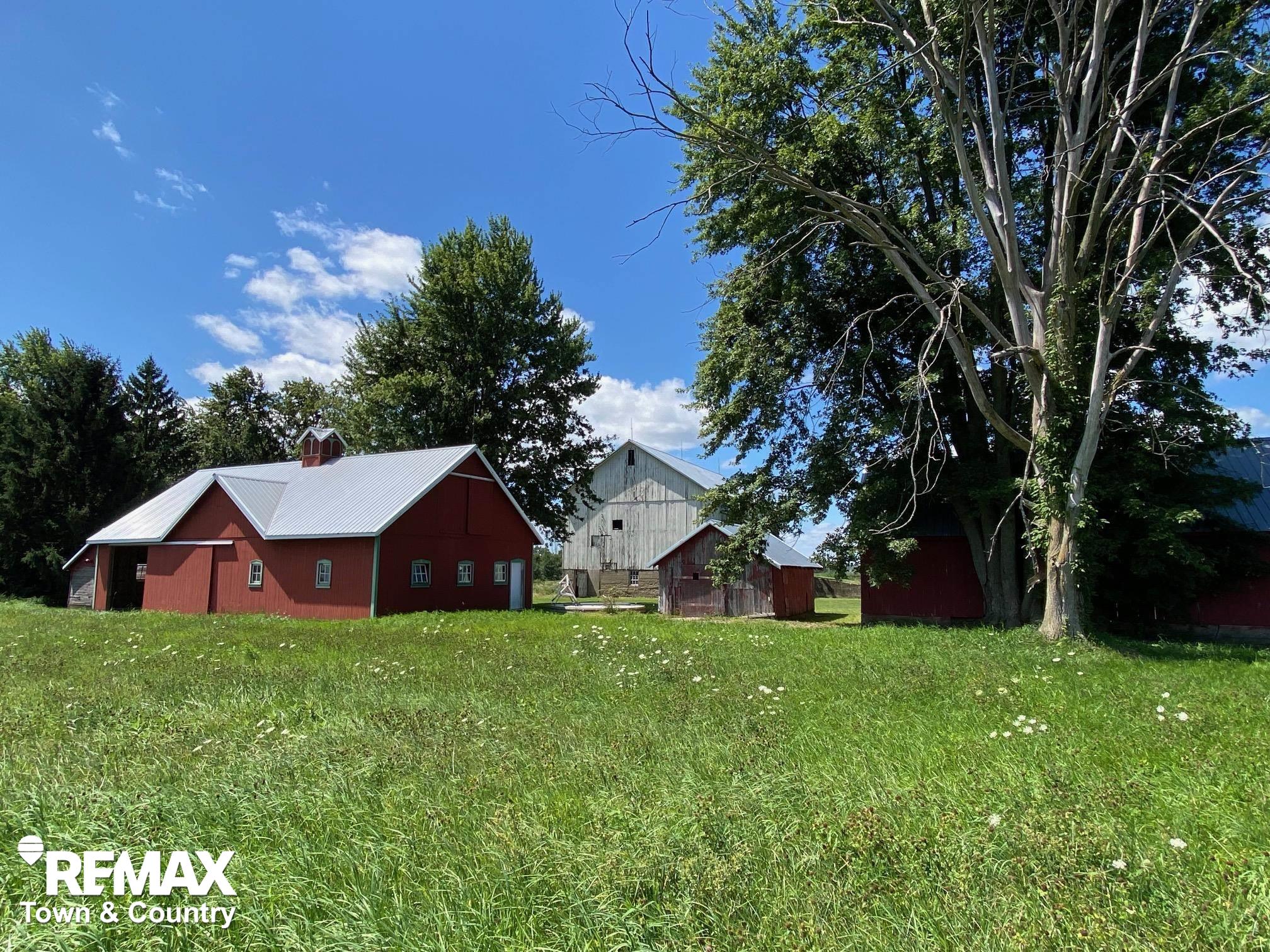 4989 Peck Road North Branch, MI 48461 - Photo 27 of 35 50151766-7f5d79ea-a623-4671-8206-0e92f1cbf683.JPG