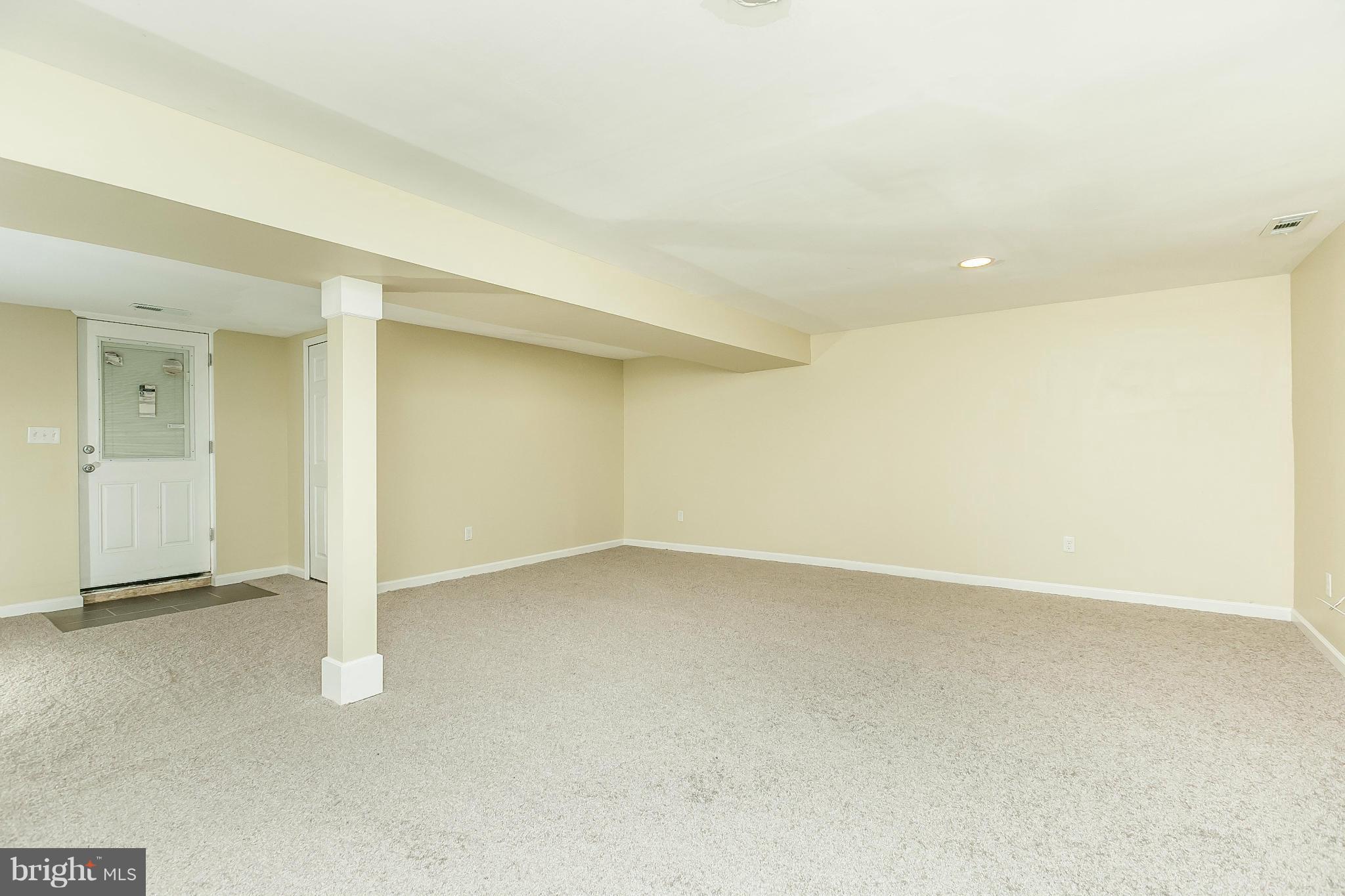 601 Nollmeyer Road Baltimore, MD 21220 - Photo 21 of 30 Family Room
