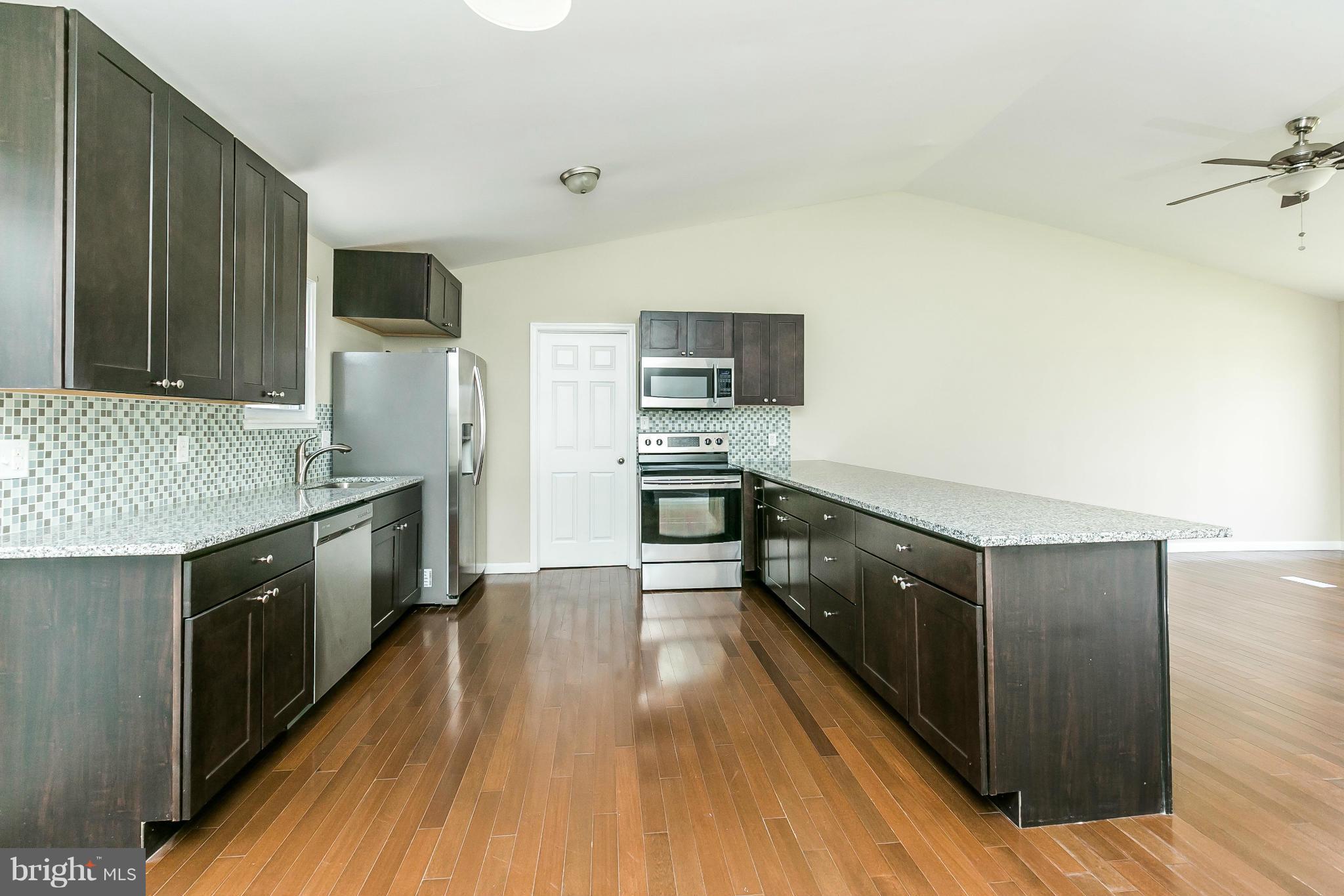 601 Nollmeyer Road Baltimore, MD 21220 - Photo 6 of 30 Kitchen