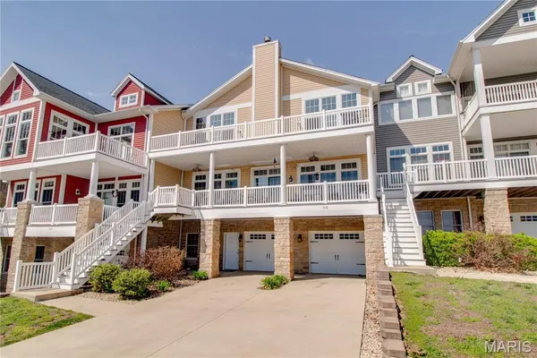 $319,900 | 308 Pelican Way, Grafton, IL 62037