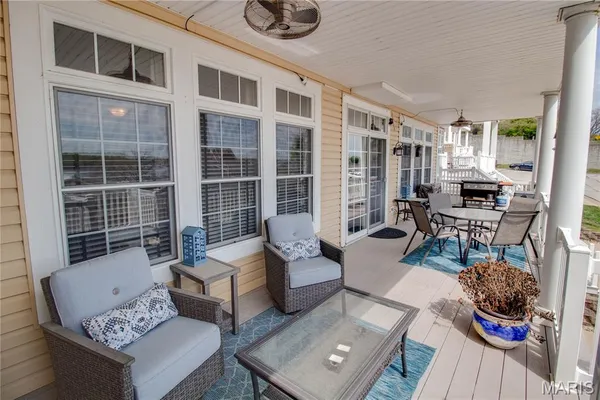 $319,900 | 308 Pelican Way, Grafton, IL 62037