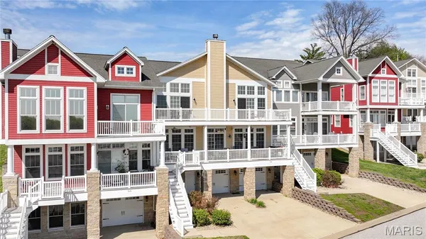 $319,900 | 308 Pelican Way, Grafton, IL 62037