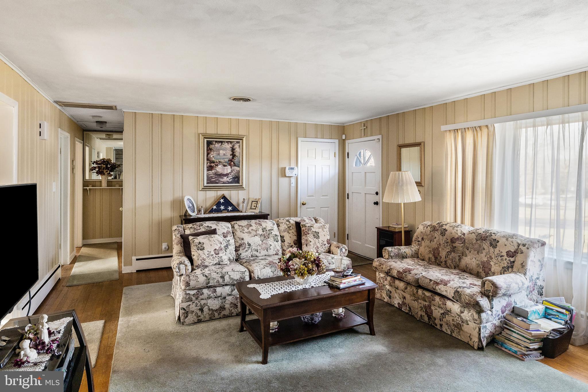 21 Spring Garden Road Robbinsville, NJ 08691 - Photo 5 of 22