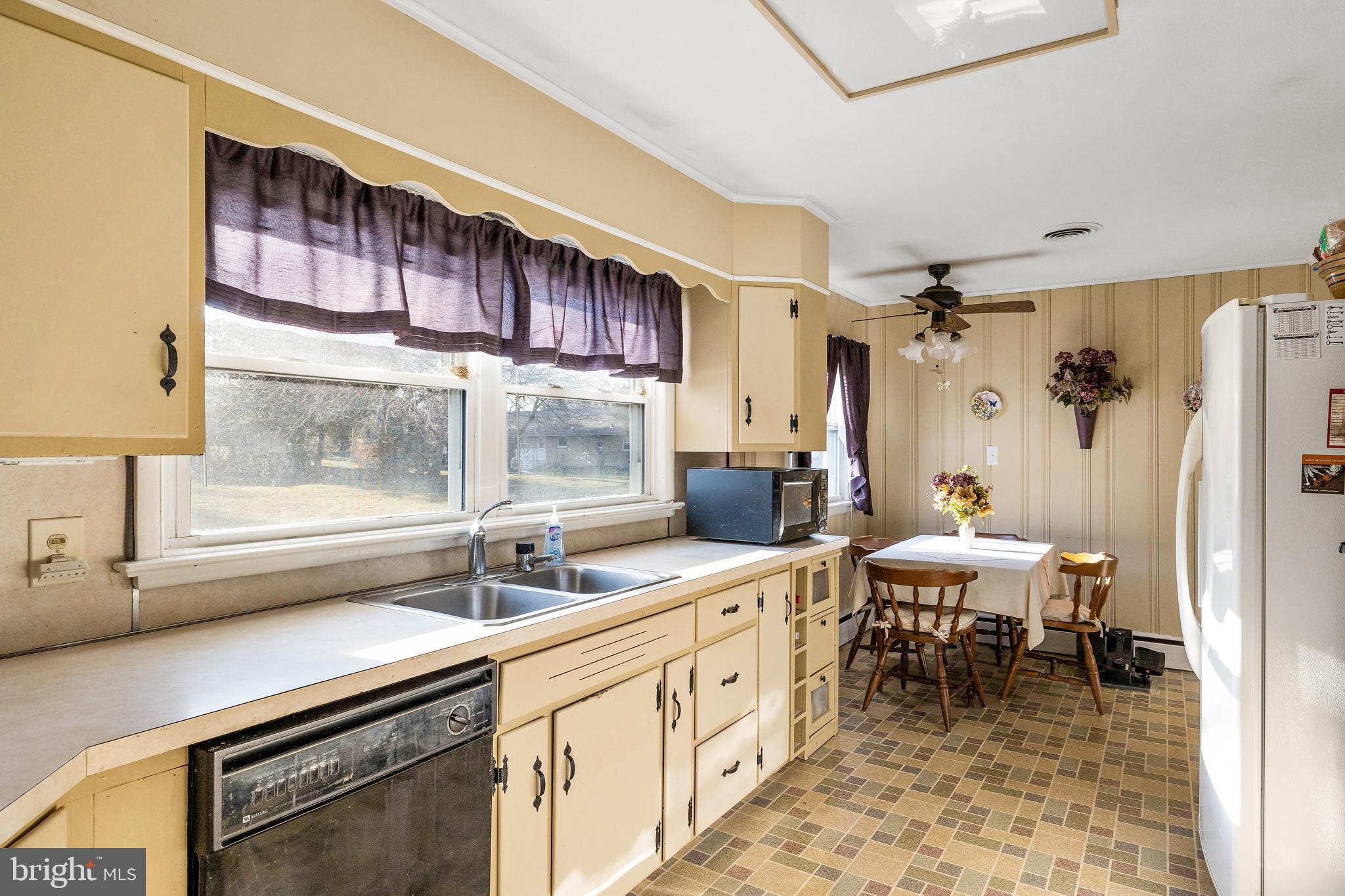 21 Spring Garden Road Robbinsville, NJ 08691 - Photo 7 of 22