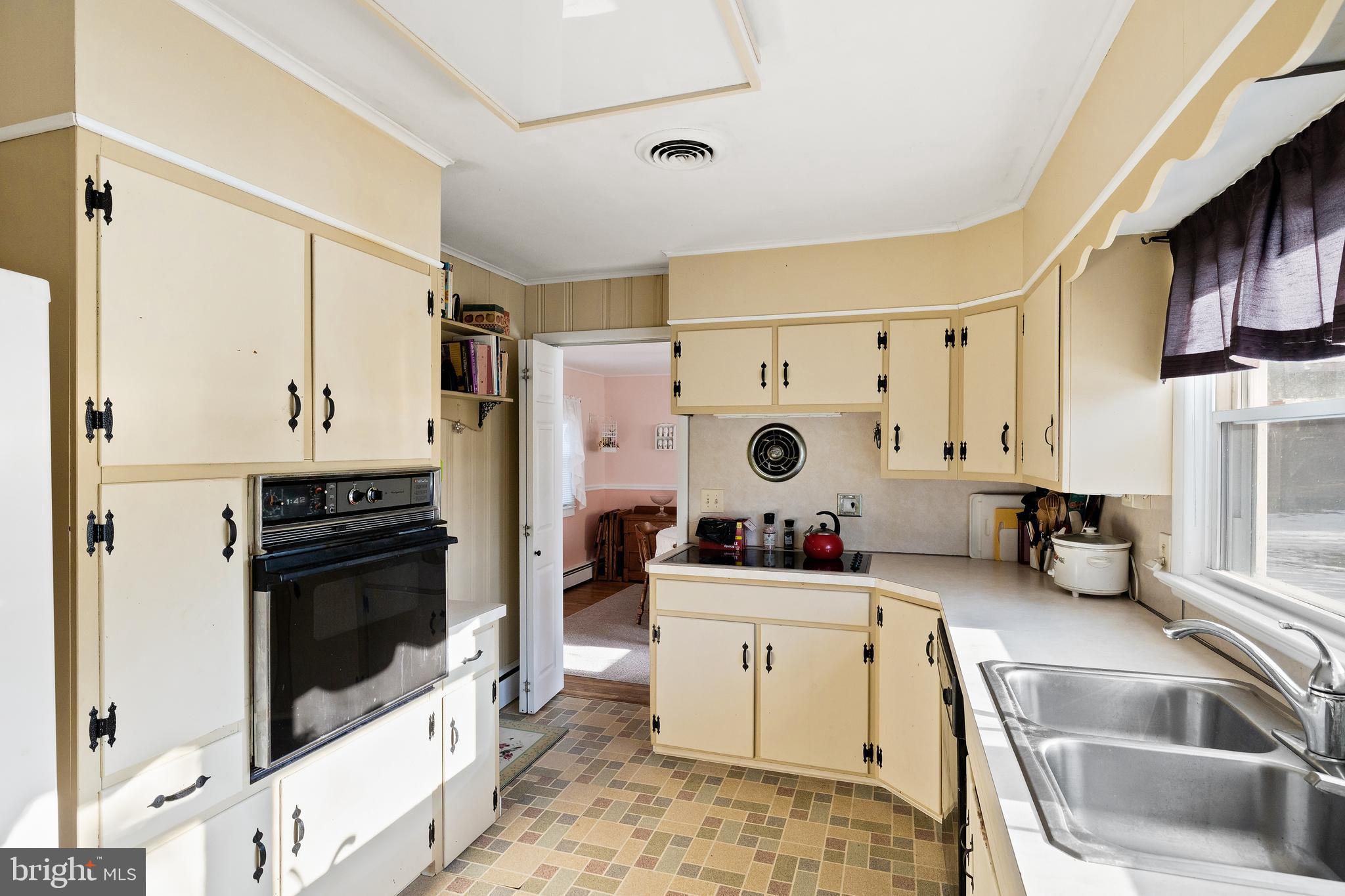 21 Spring Garden Road Robbinsville, NJ 08691 - Photo 9 of 22