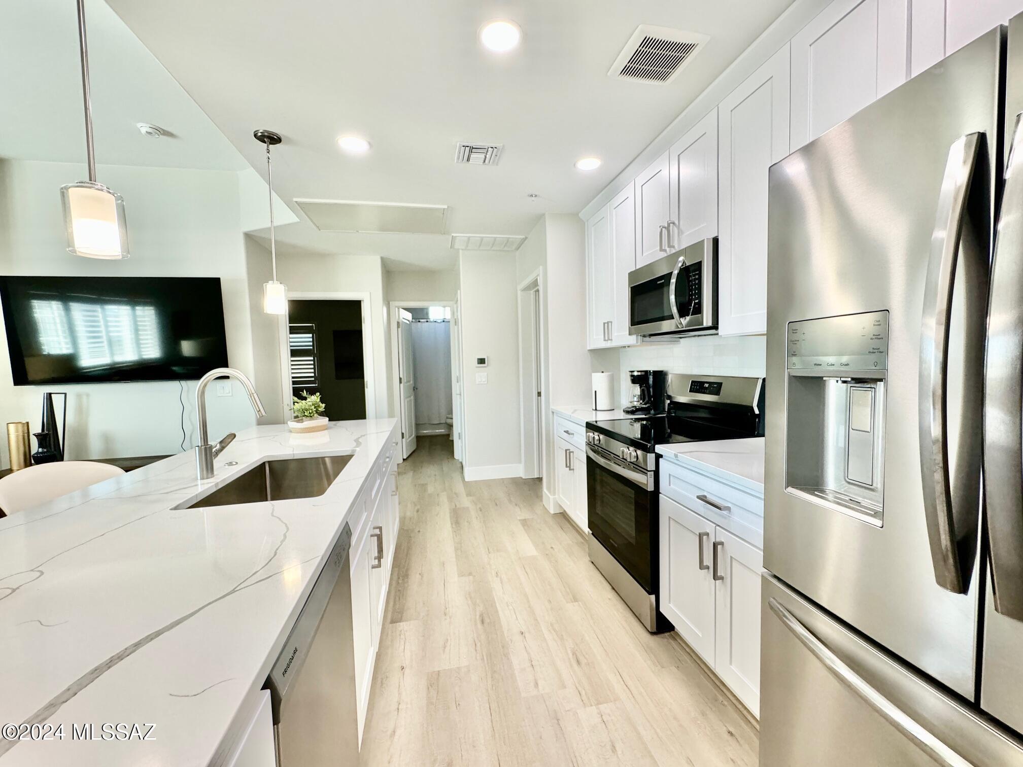 2032 East River Road, Unit 200 Tucson, AZ 85718 - Photo 22 of 25