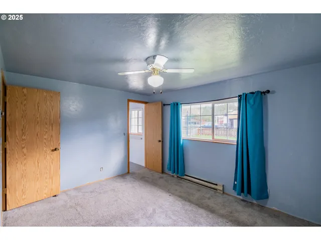 $352,000 | 905 Ash Street, Brownsville, OR 97327