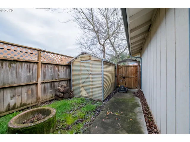 $352,000 | 905 Ash Street, Brownsville, OR 97327
